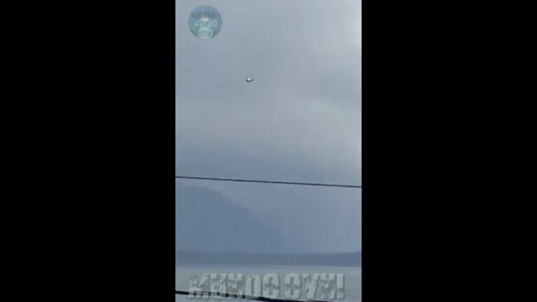 UFO Recorded Over Alaska OVNI Gravado Sobre o Alasca