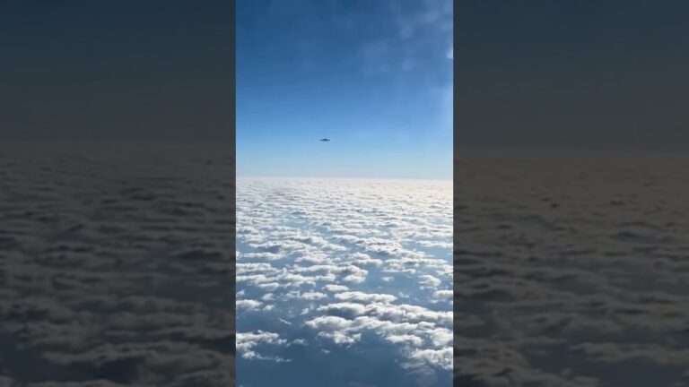This is a UFO  ! 😱😰