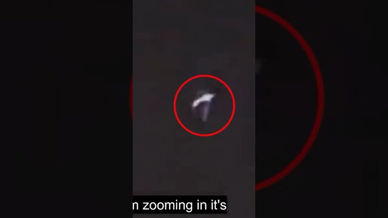 Unbelievable UFO Display Caught on Camera! 📸 #shorts #UFO #lab360