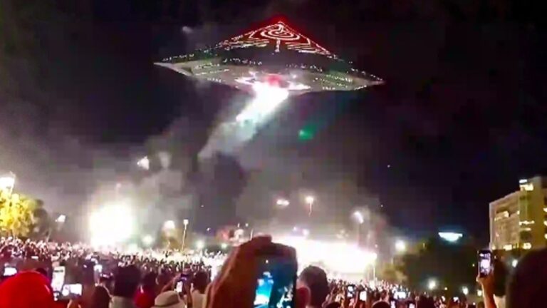 Recent Footage : Did Miami Alien Just Return In UFO Mothership? Real Proof Of Extraterrestrials!