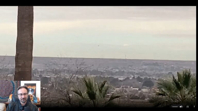 New UFO Videos Throws DOUBT on Official Story of El Paso Airport Closure!