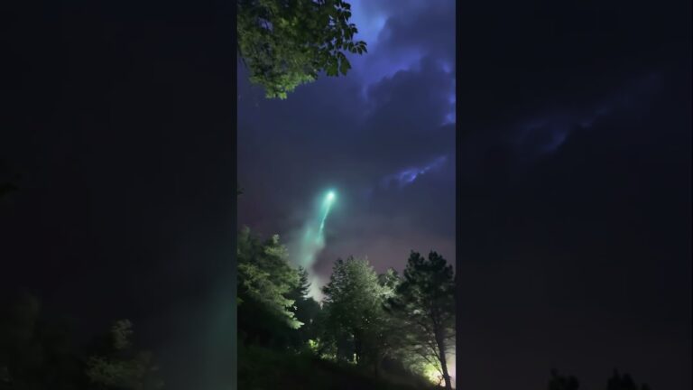 Possible UAP Launch Captured Above Vancouver | Canada UFO Sightings 2025